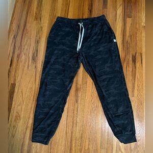 Vuori Dark Gray Camo Joggers